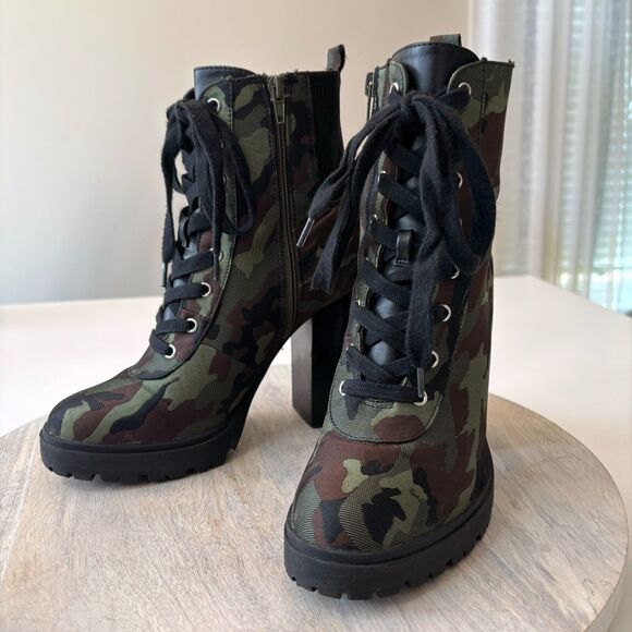 Steve Madden Latch Camo Camouflage Ankle Zip Heeled Boots Booties US Size 8.5 M - Picture 1 of 10